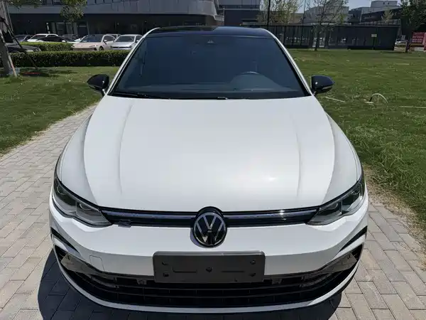 Volkswagen Golf 2023