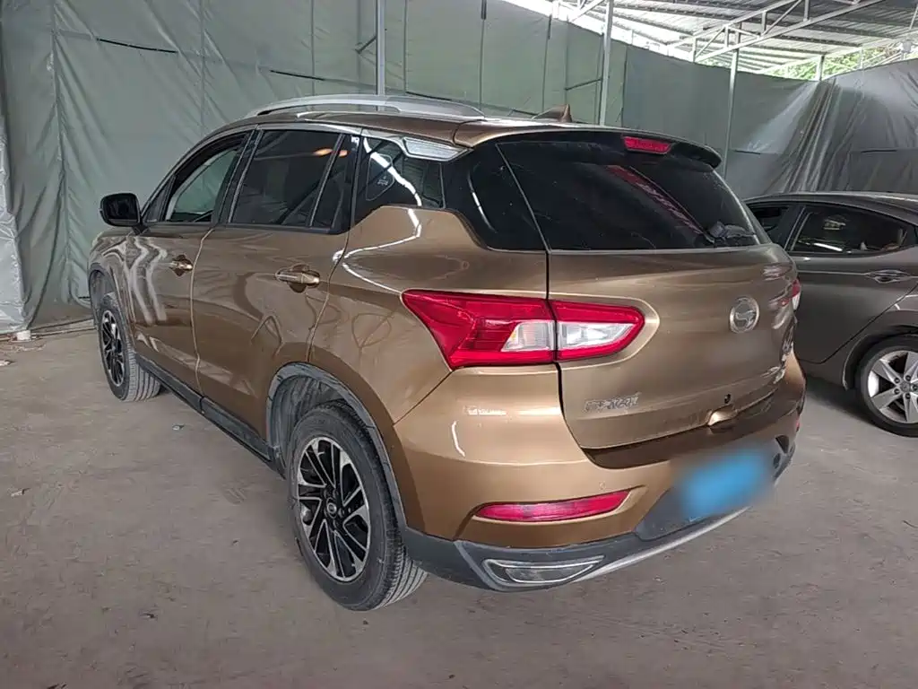 GAC Trumpchi GS4 2016 — фото 5