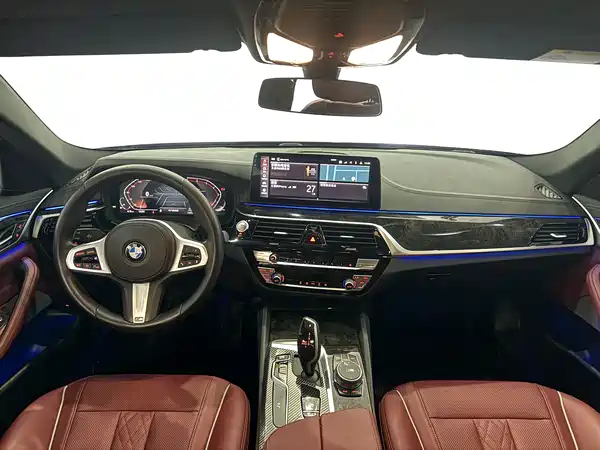 BMW 5 Series 2021