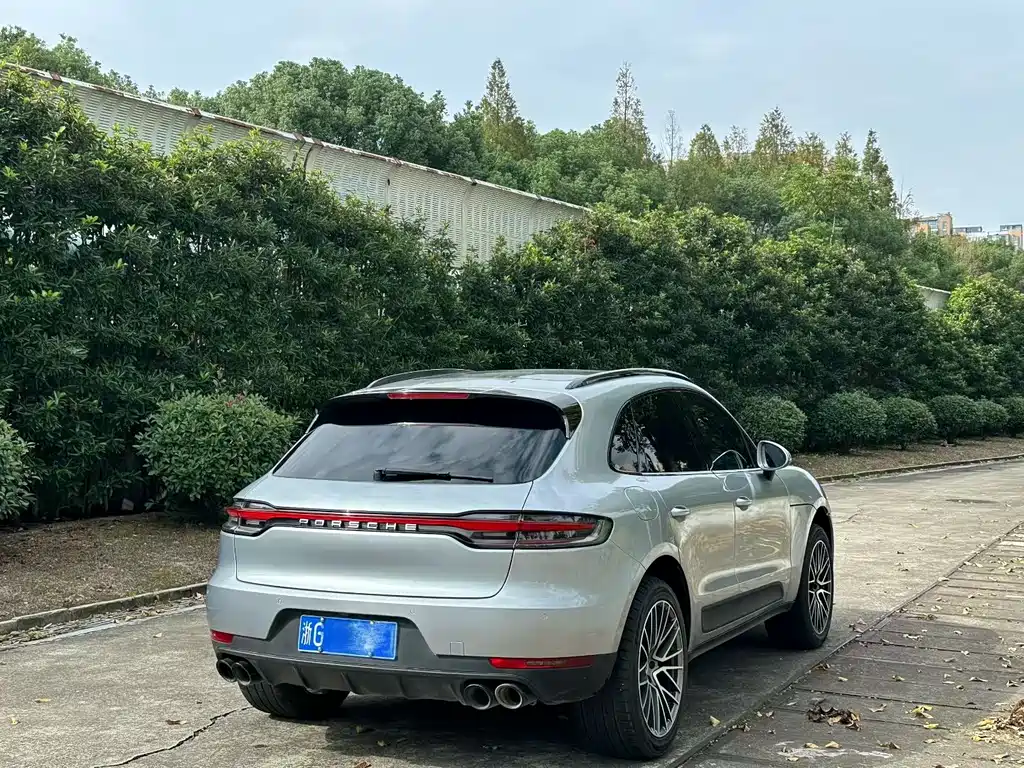 Porsche Macan 2021 — фото 9