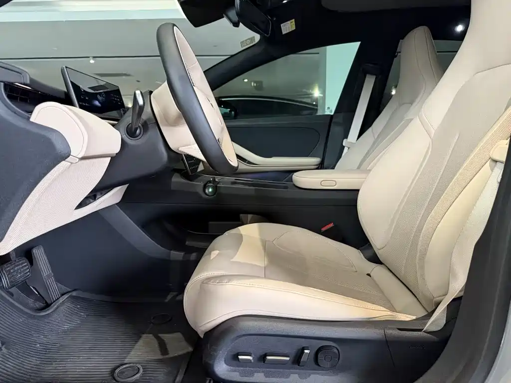NIO ET5T 2025
