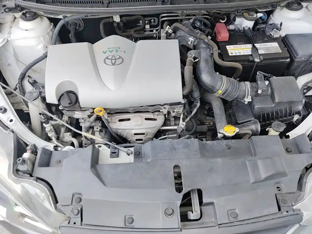 Toyota Yaris L 2017 — фото 20