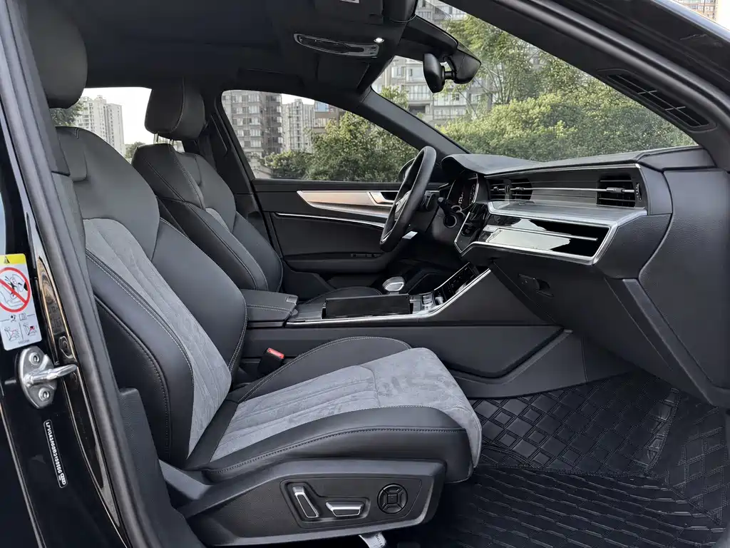 Audi A6L 2025 — фото 10
