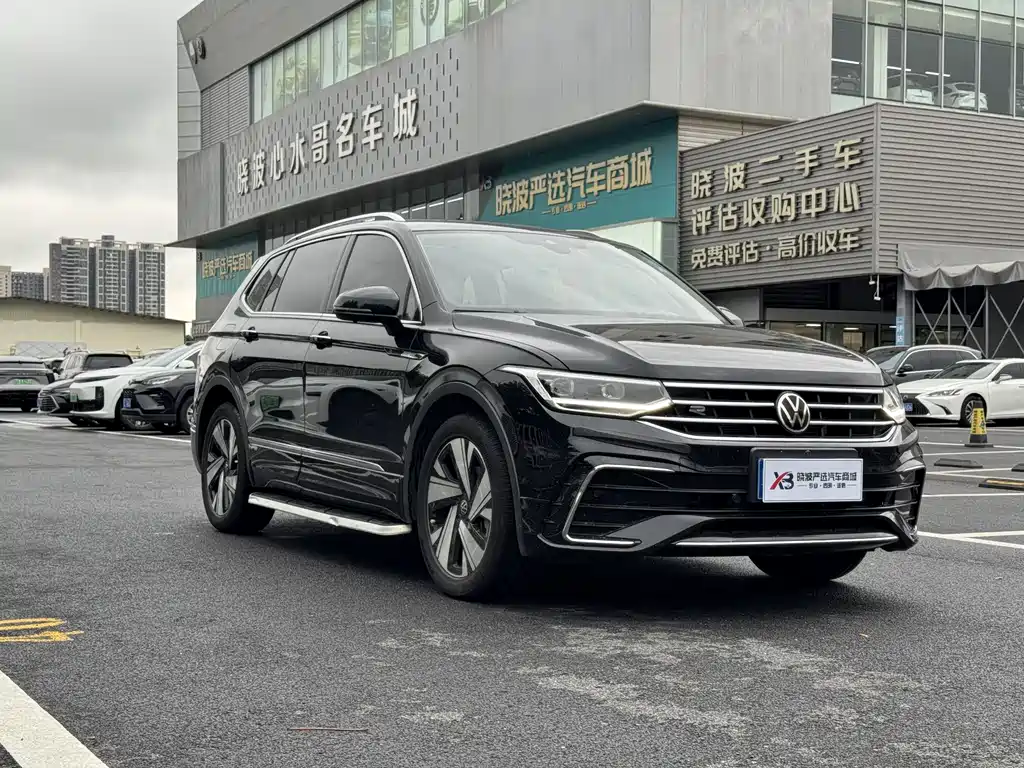 Volkswagen Tiguan L 2023 — фото 3
