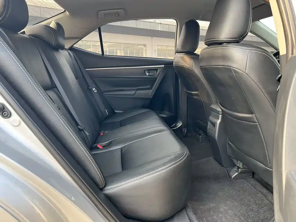 Toyota Corolla 2019 — фото 15