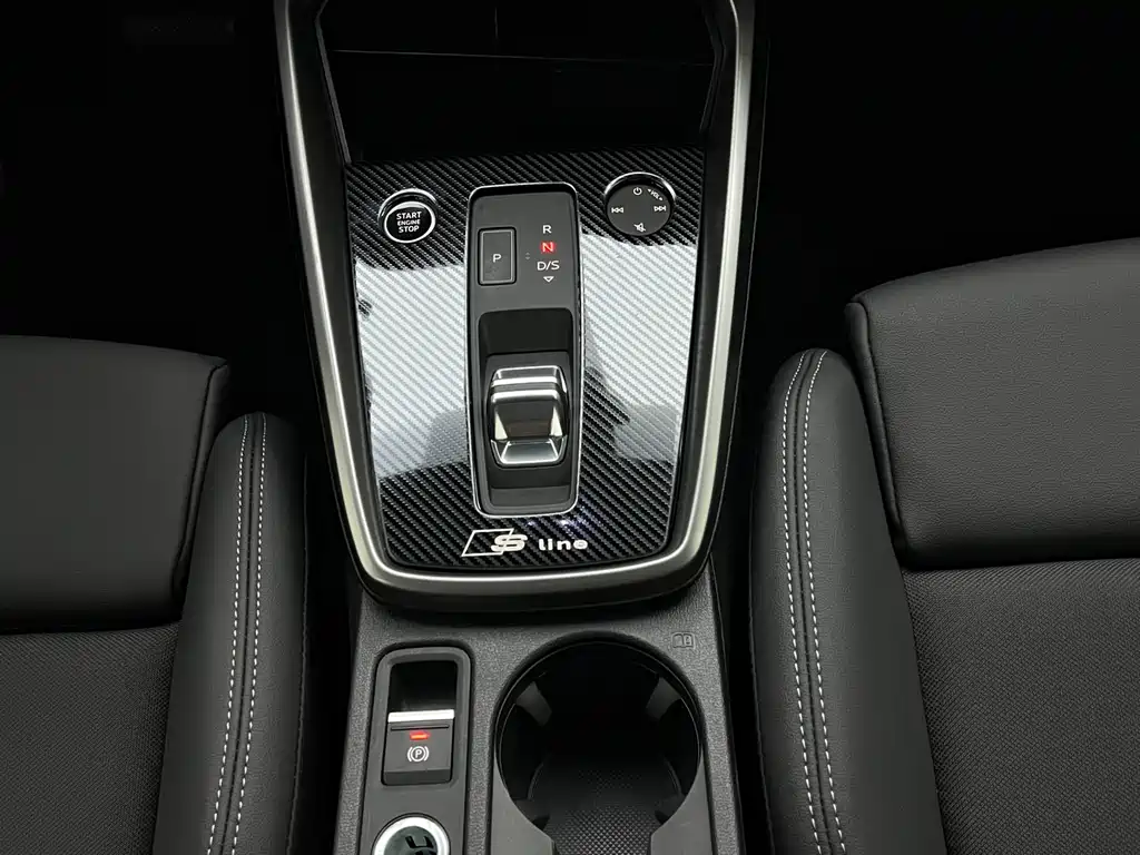 Audi A3 2022 — фото 14