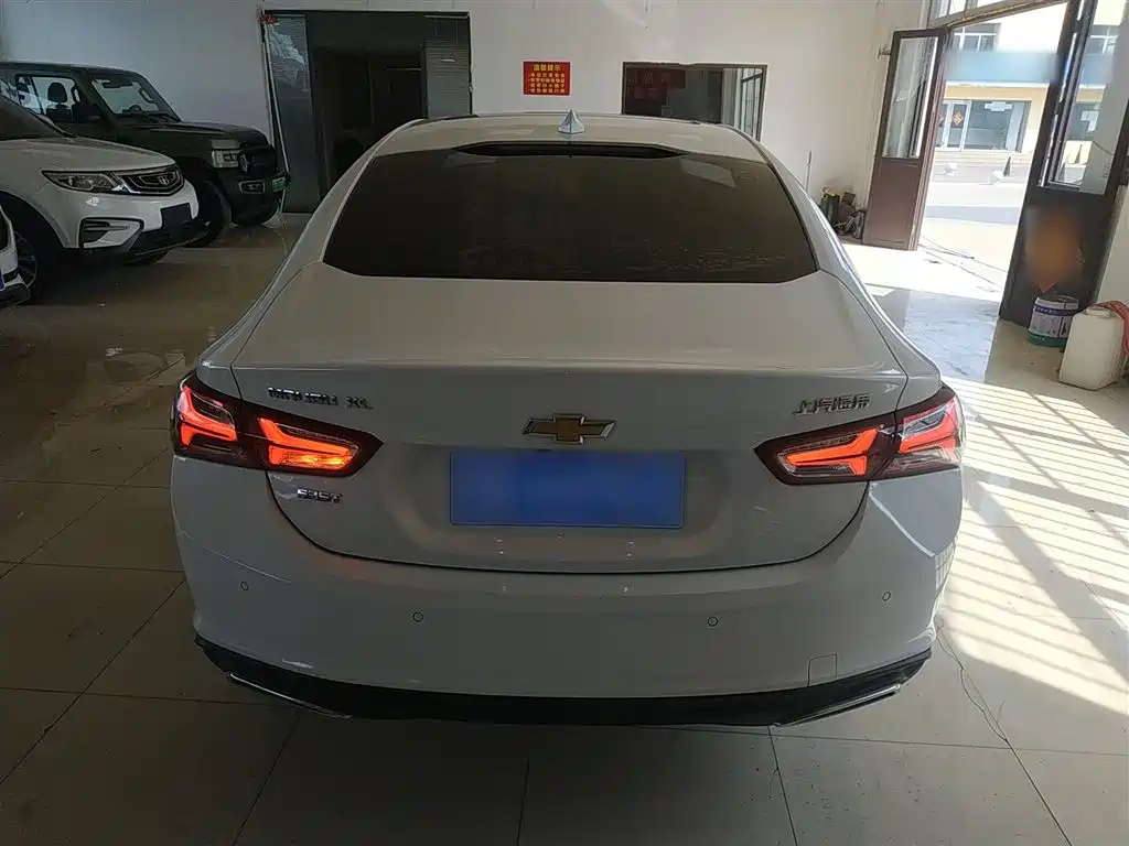 Chevrolet Malibu XL 2022 — фото 6