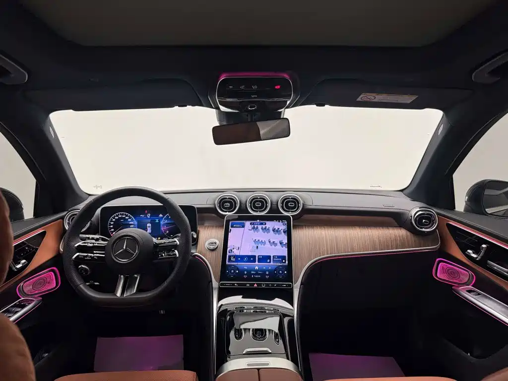 Mercedes-Benz GLC 2025