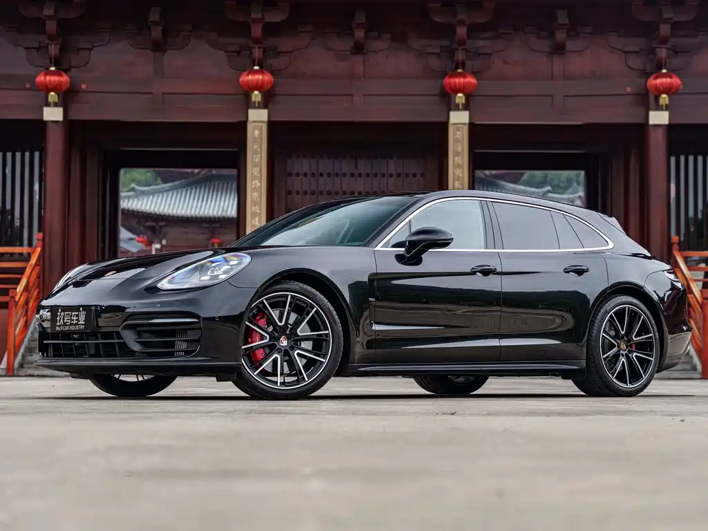 Porsche Panamera 2022 — фото 1