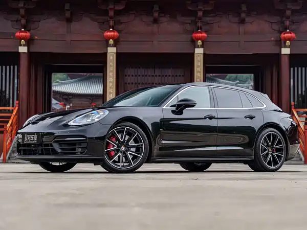 Porsche Panamera 2022