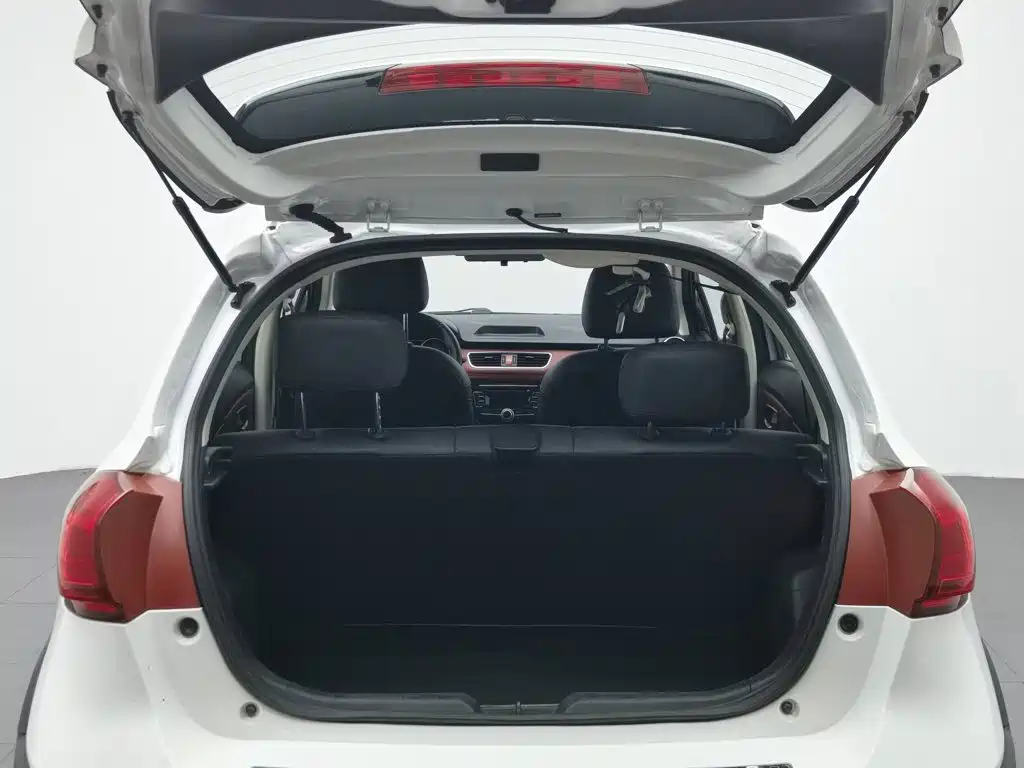 Haval H1 2016 — фото 16