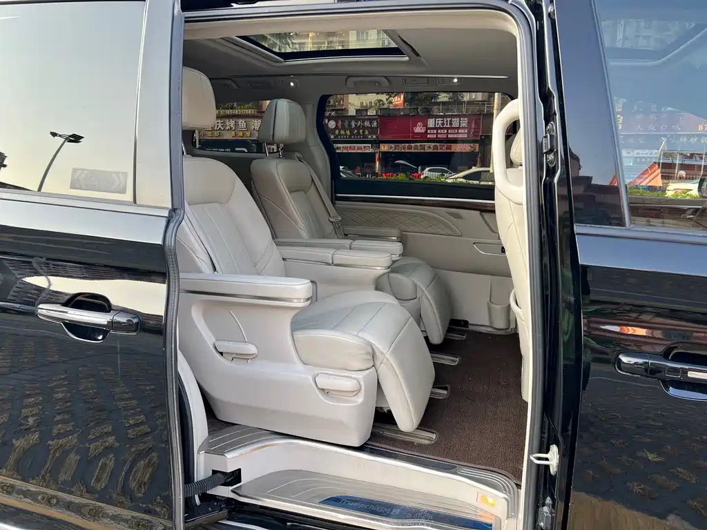 GAC Motor Trumpchi M8 2019 — фото 12