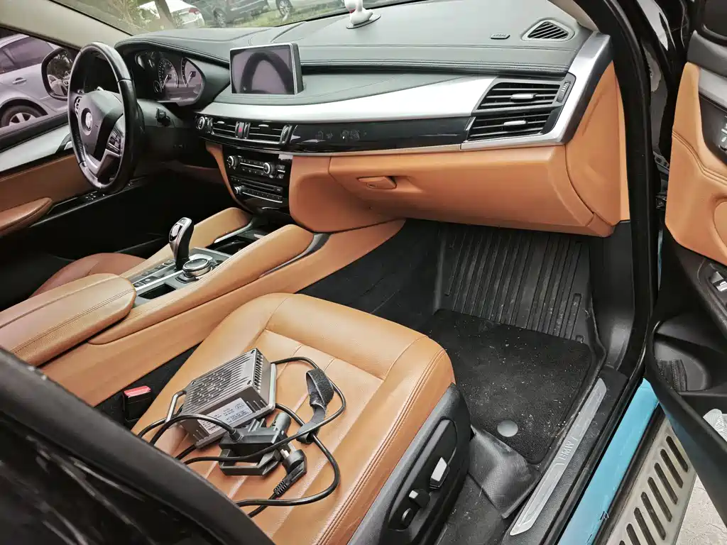 BMW X6 2016 — фото 10