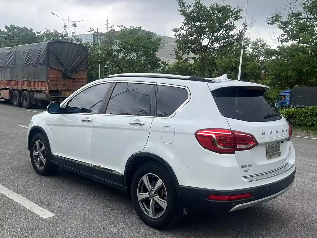 Haval H6 2015 — фото 4