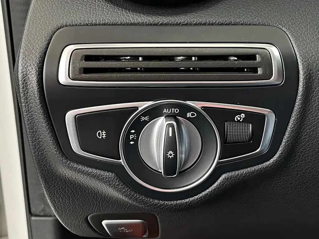 Mercedes-Benz C-Class 2022 — фото 26