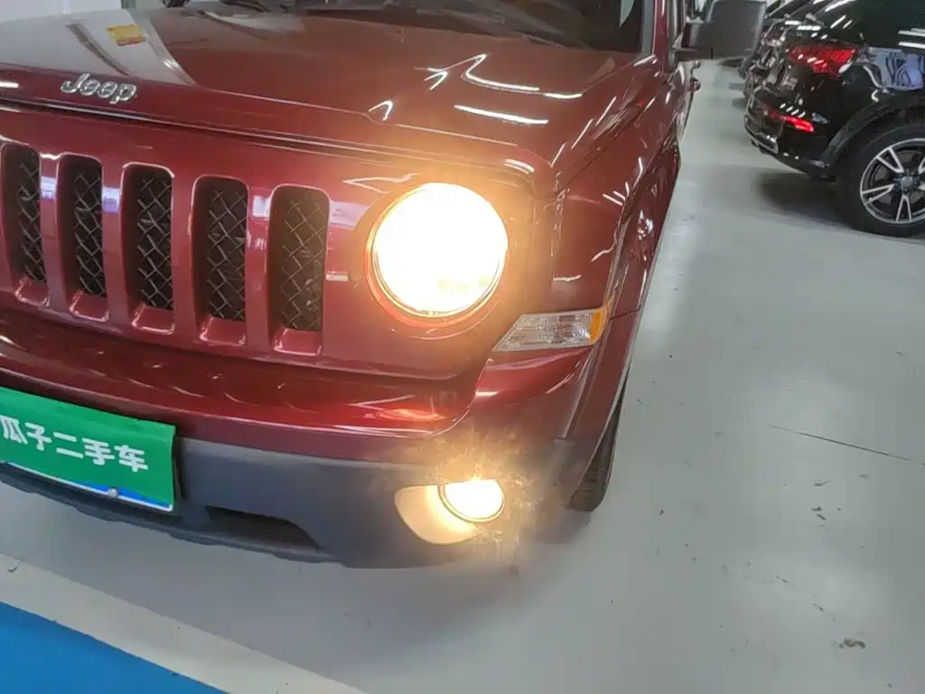 Jeep Freelancer 2014 — фото 24