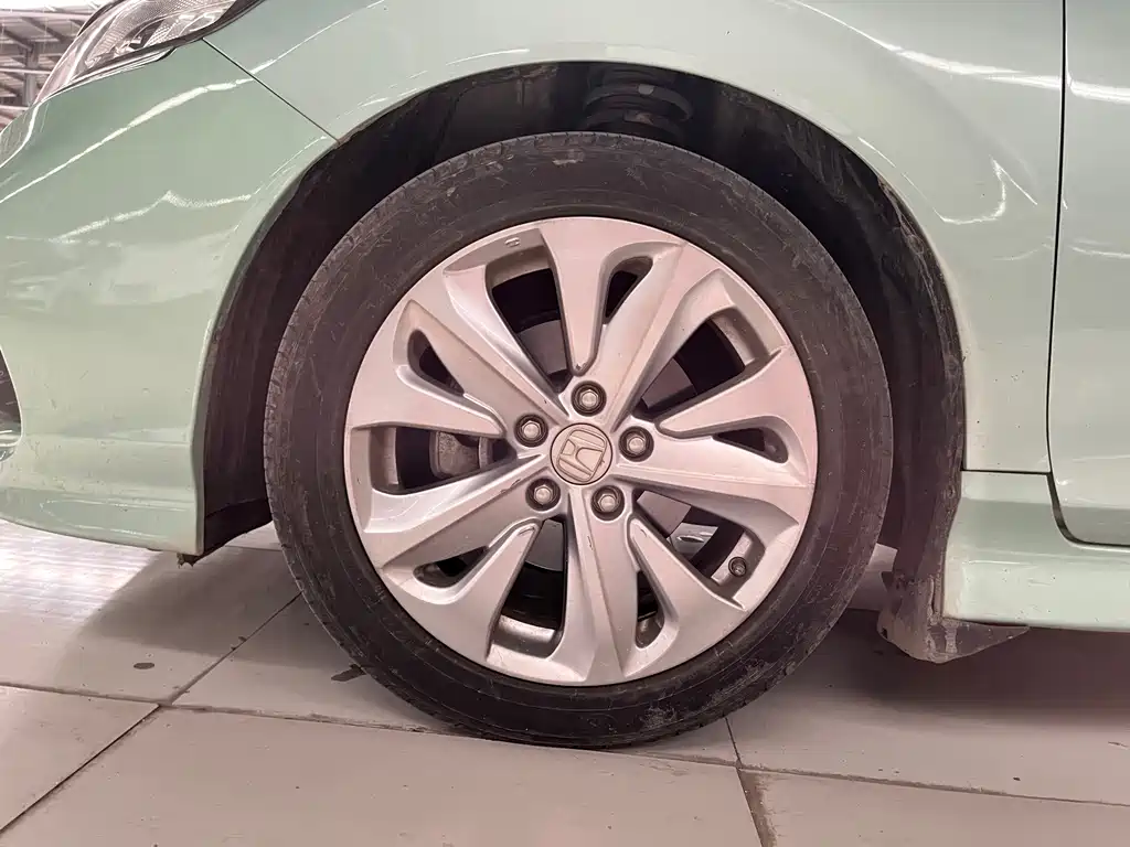 Honda Jade 2017 — фото 13