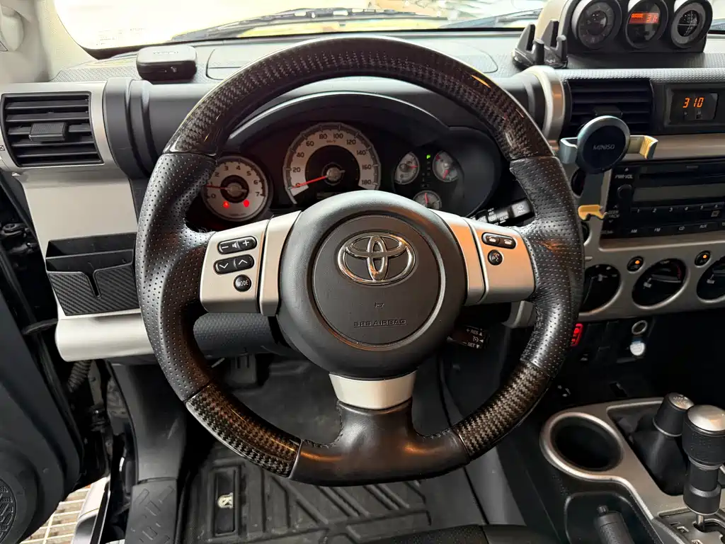 Toyota FJ Cruiser 2019 — фото 25