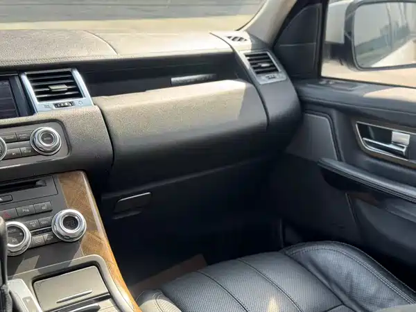 Land Rover Range Rover Sport 2012