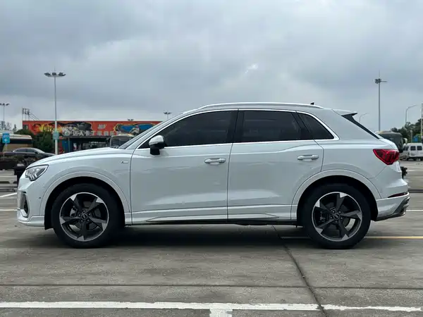 Audi Q3 2022