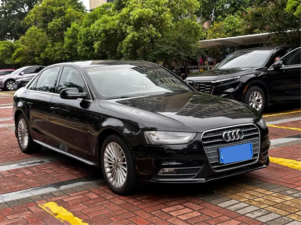 Audi A4L 2013