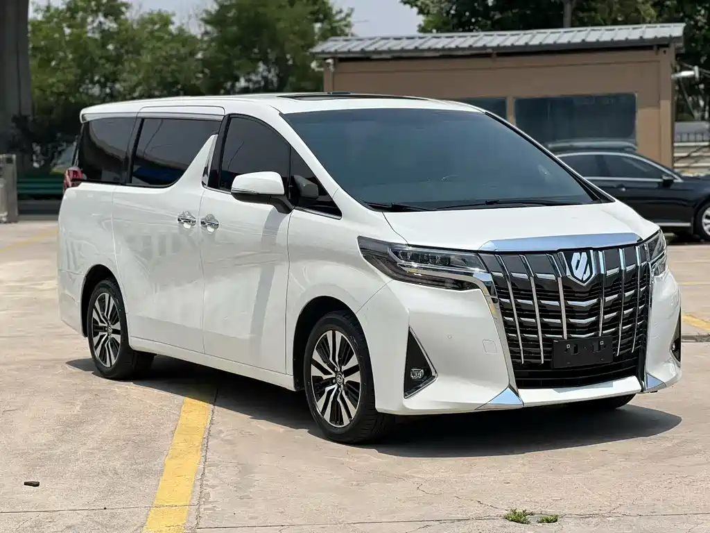 Toyota Alphard 2020 — фото 3