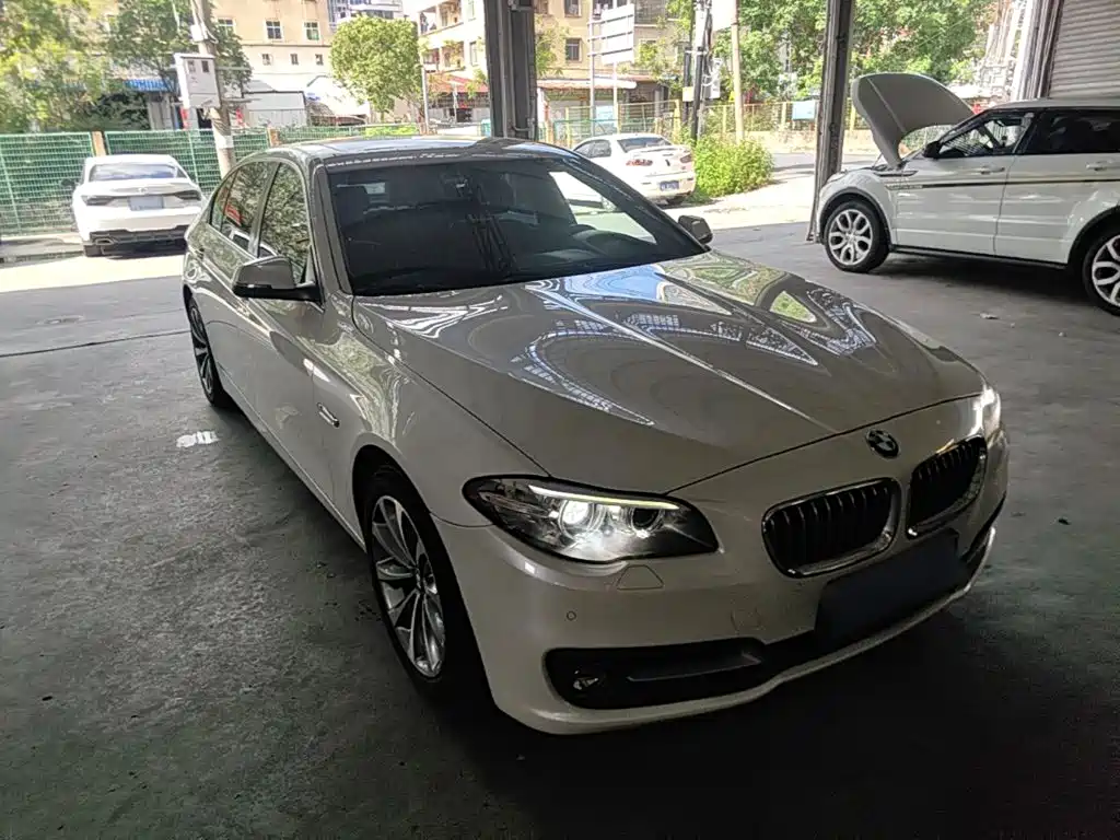 BMW 5 Series 2016