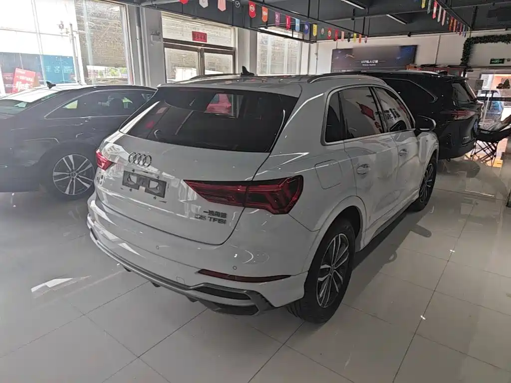 Audi Q3 2021