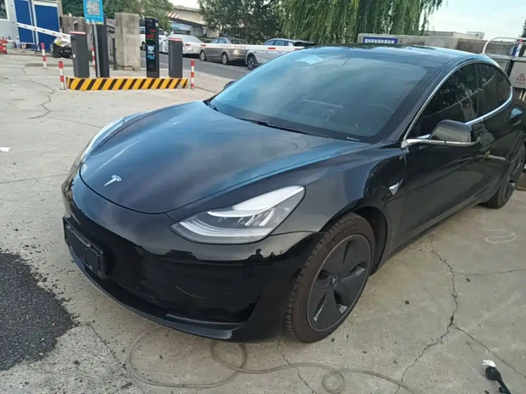 Tesla Model 3 2020