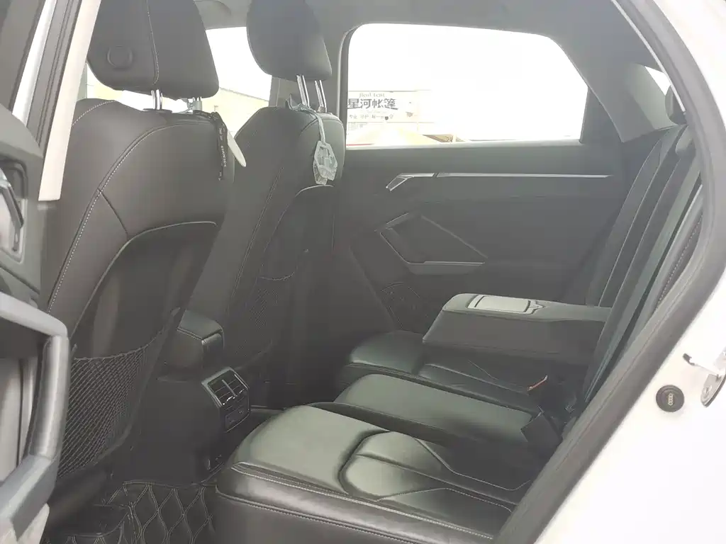 Audi Q3 Sportback 2022 — фото 11