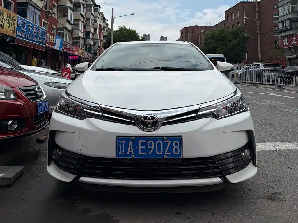 Toyota Corolla 2017 — фото 2