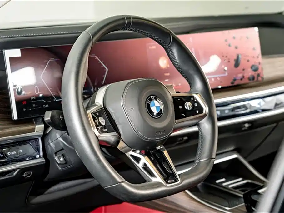 BMW 7 Series 2025 — фото 13
