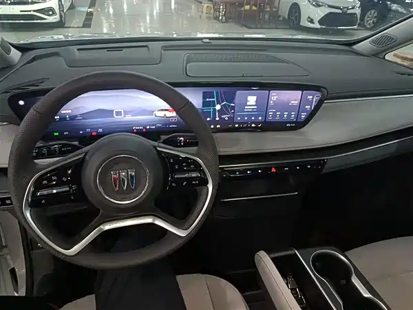 Buick GL8 2025