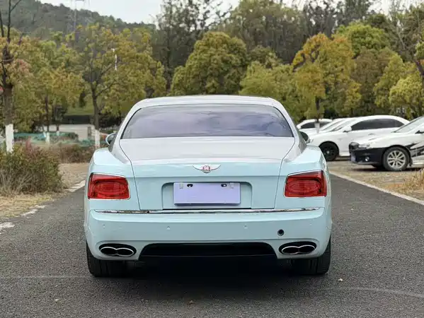 Bentley Flying Spur 2017