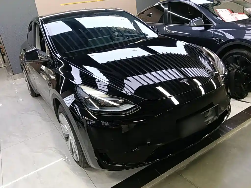 Tesla Model Y 2023 — фото 4