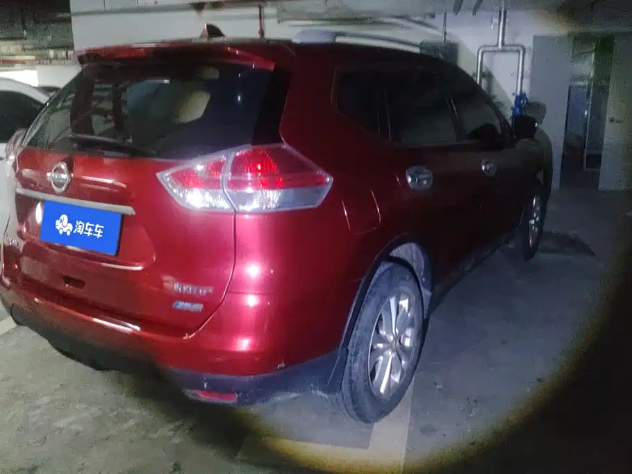 Nissan X-Trail 2015