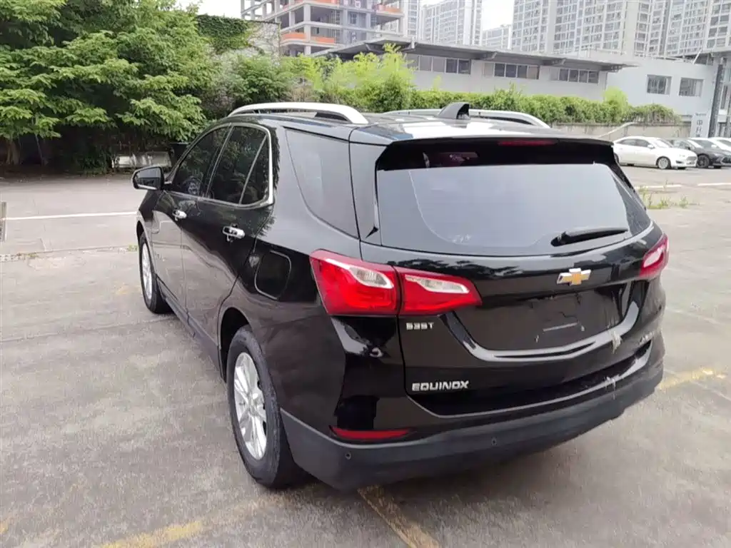 Chevrolet Equinox 2018 — фото 9