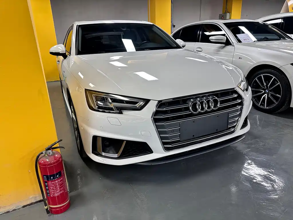 Audi A4L 2019