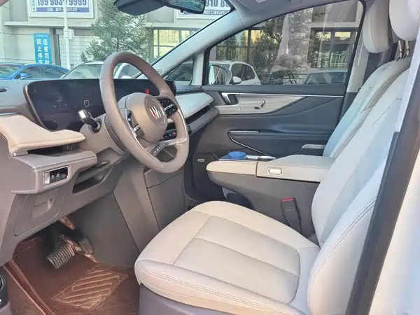 Buick GL8 2025