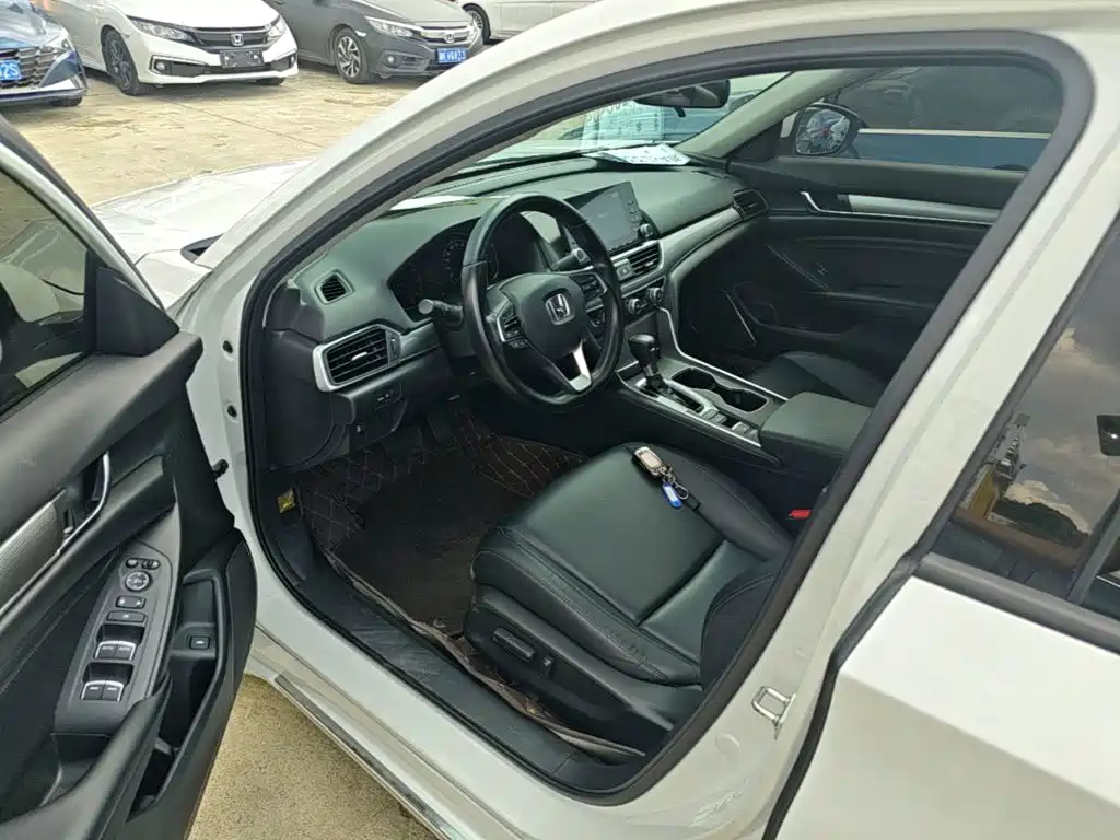 Honda Accord 2021 — фото 16