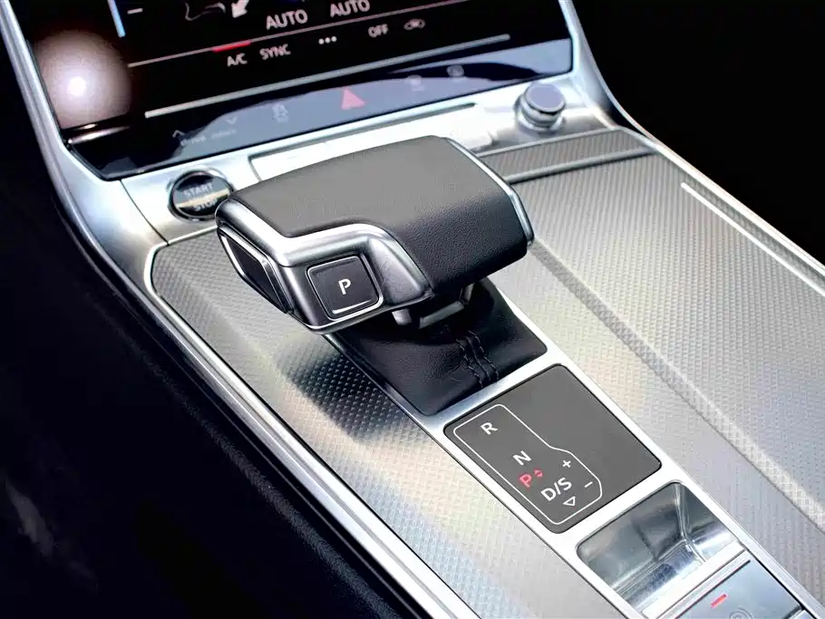 Audi A6L 2024 — фото 8