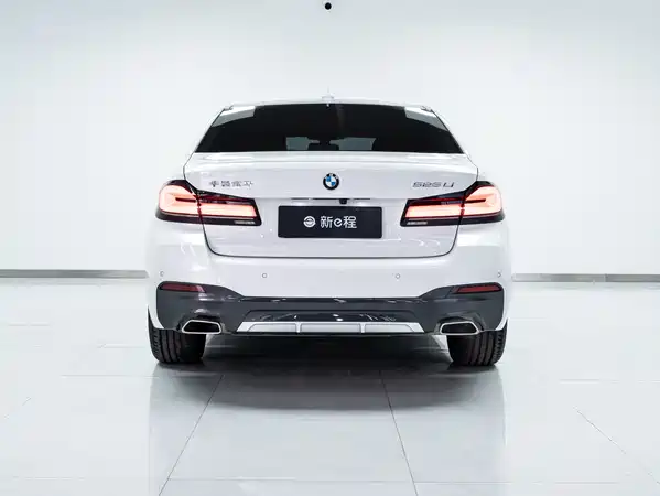 BMW 5 Series 2022