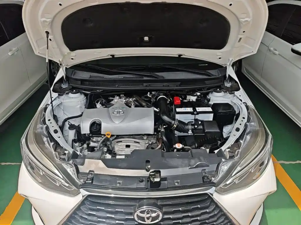 Toyota Yaris L 2021 — фото 20