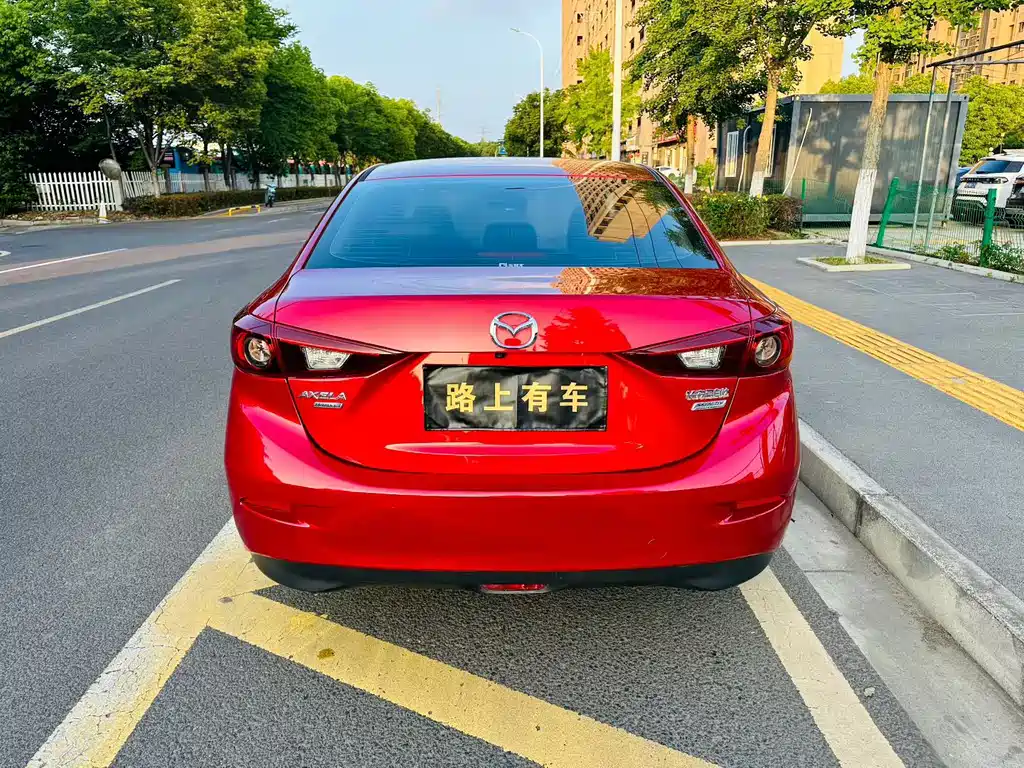 Mazda 3 Axela 2016 — фото 9