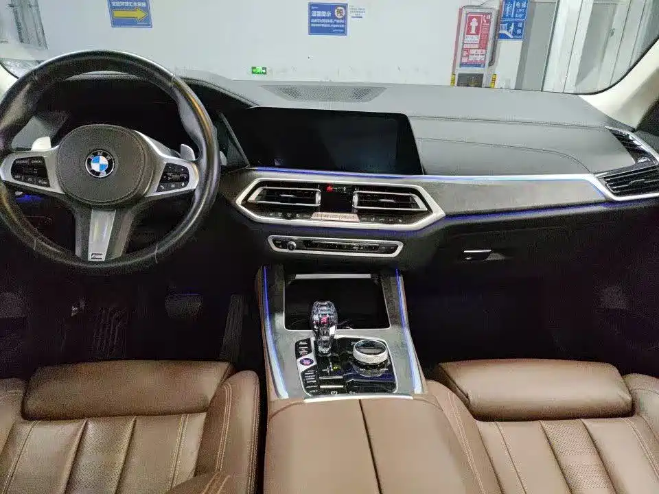 BMW X5 2021