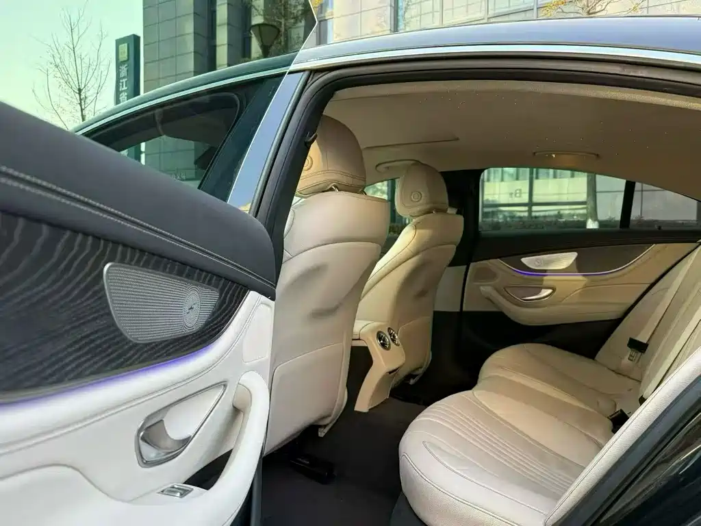 Mercedes-Benz CLS 2023 — фото 6
