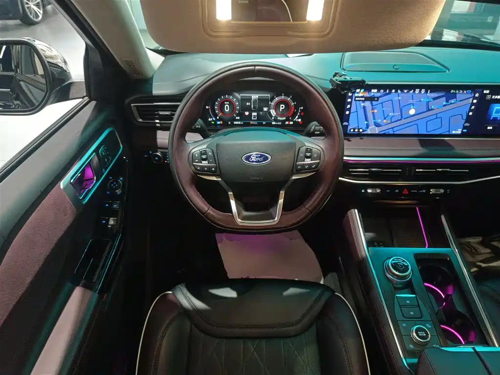 Ford Explorer 2023 — фото 11
