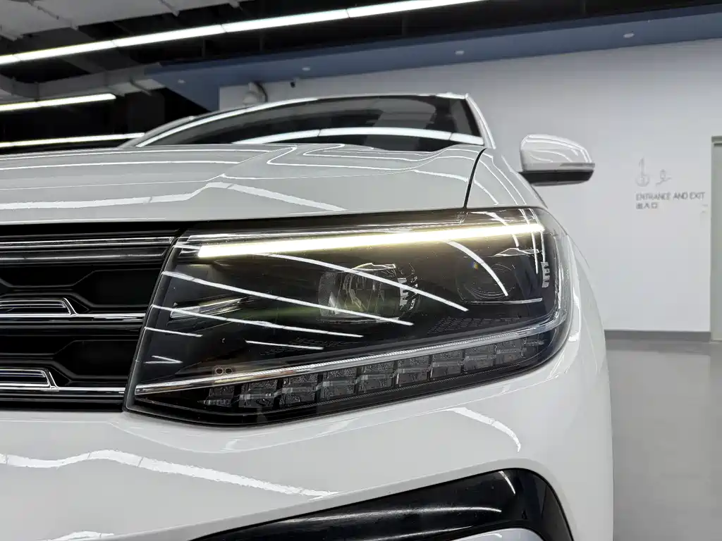 Volkswagen T-Cross 2022 — фото 11
