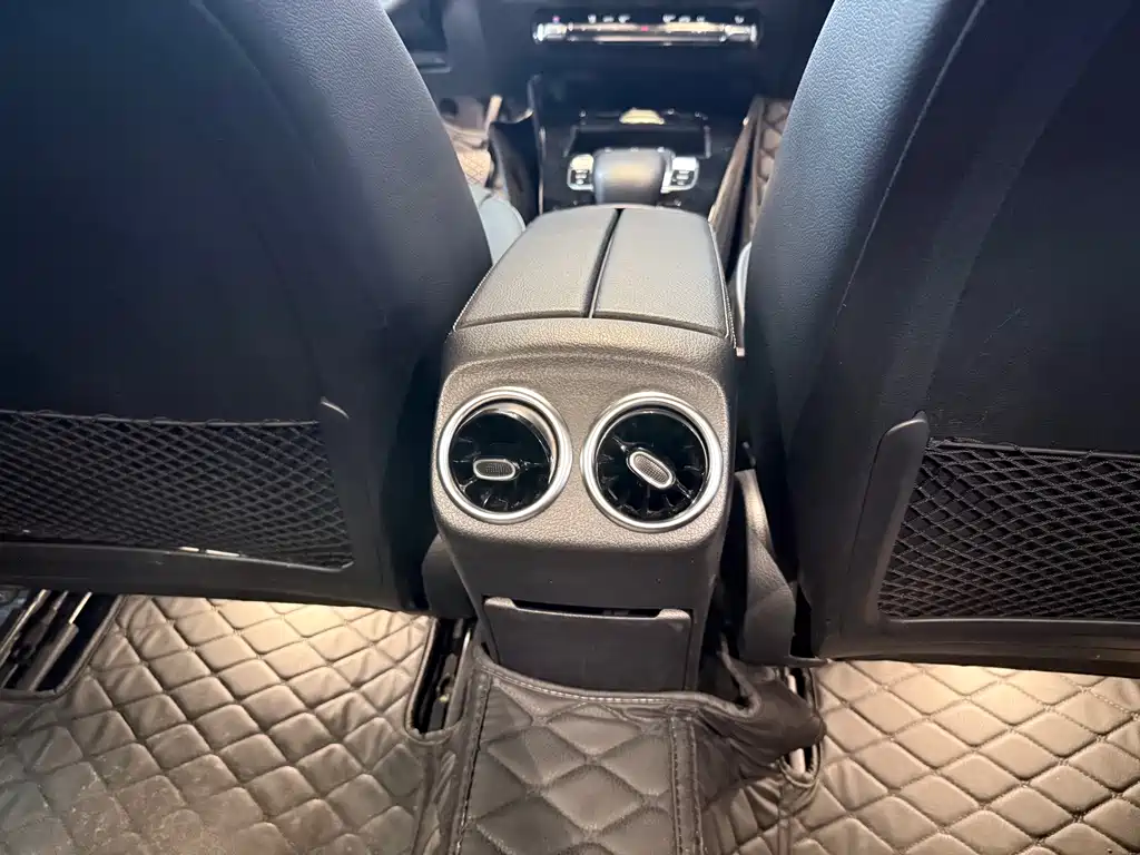 Mercedes-Benz A-Class 2020 — фото 10