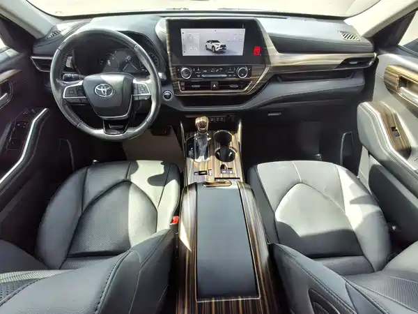 Toyota Highlander 2024